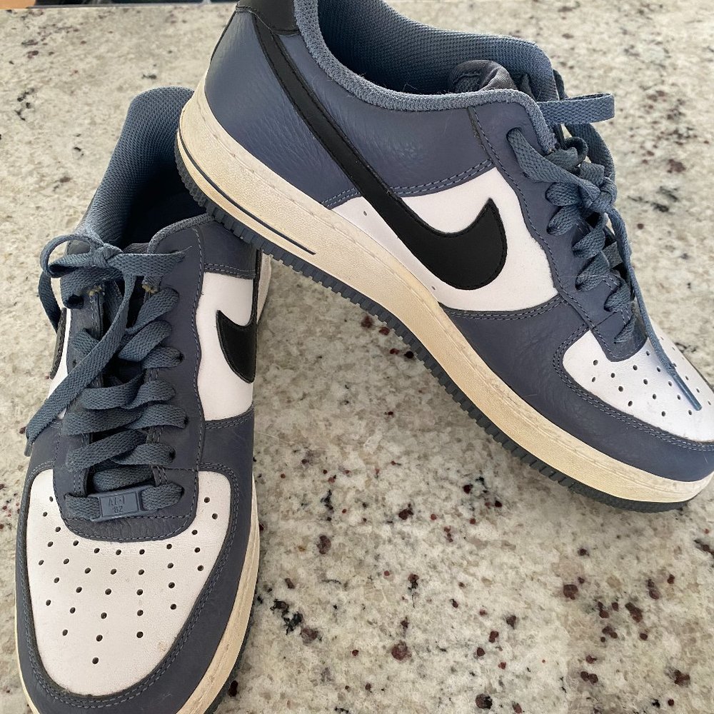 Nike Air Force 1